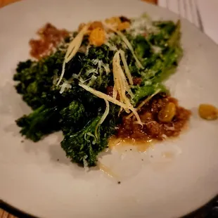 Broccoli.... so fresh, crisp, and tasty!!