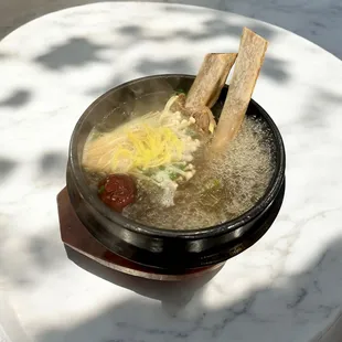 왕 갈비탕 
Wang galbitang