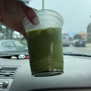 A ton of powder in the bottom of the cup. Honestly ridiculous I get matcha all the time in PDX and this is a sad excuse for SF