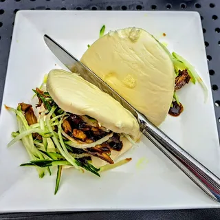 Shredded Duck Bao (2pc)