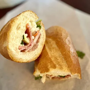 House special (bánh mì dac biet)