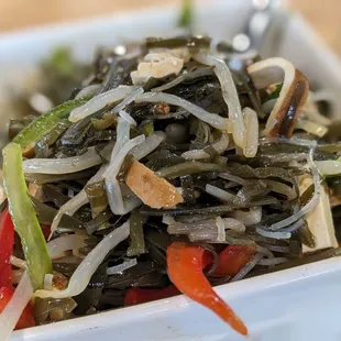 Seaweed tofu salad