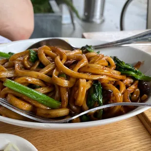 It's delicious ~ it tastes like home （shrimp dan mein noodles ）