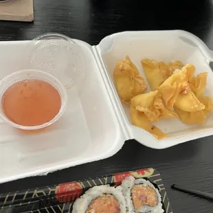 Crab Rangoon (aka crispy cheese wontons)