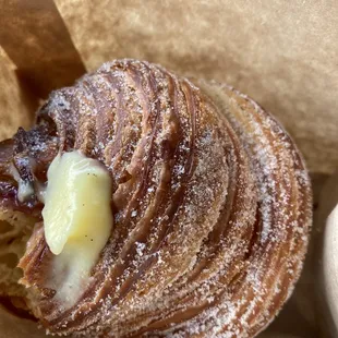 Raspberry vanilla bean cruffin