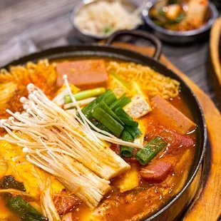 Budae jjigae/army stew (IG: @roamingmouths)