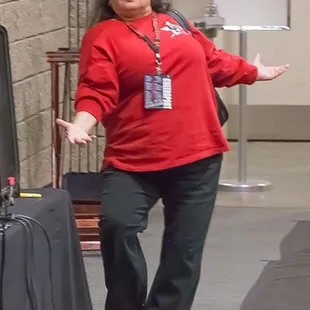Mrs Ainsley gettin&apos; it!