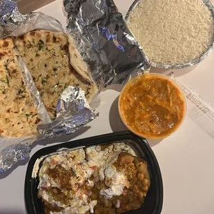samosa chaat, Chicken Tikka, Garlic Naan