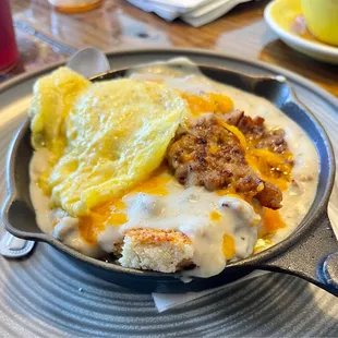 Biscuits and gravy with egg