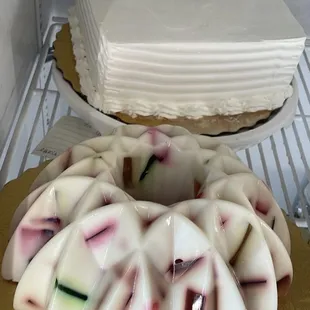 Mexican jello (mosaic gelatin) &amp; tres leches cake