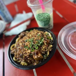 Yaki-Udon Stir Fried Noodles + Honeydew Milk Tea