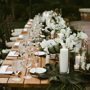 Modern Farm Table rental. Photo http://hannahcostello.com/
