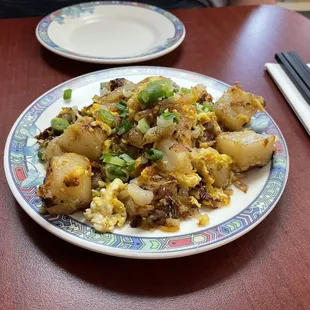 Carrot Cake-daikon cake pan fried with eggs (savory)