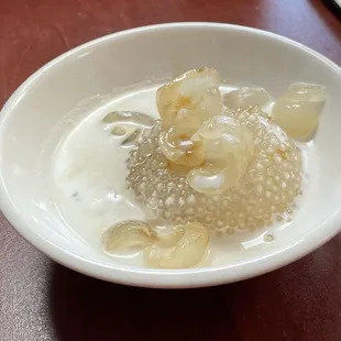 Sago Gula Melaka-tapioca Pearl, lychee, coconut milk