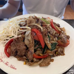 *N3 Pad Kee Mao (Drunken Noodle)