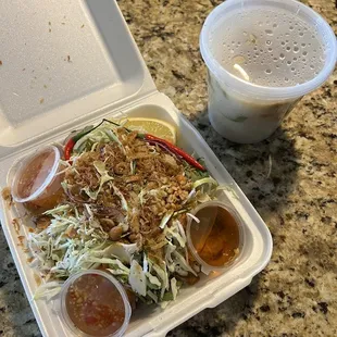 Side order of salad and a porridge (plain)