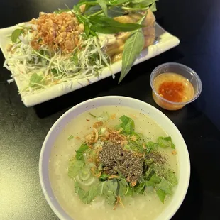 Chao with salad and chicken (1/4 chicken)