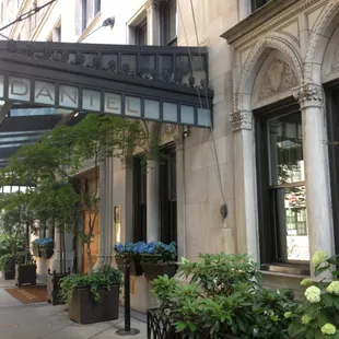 Front of Daniel restaurant