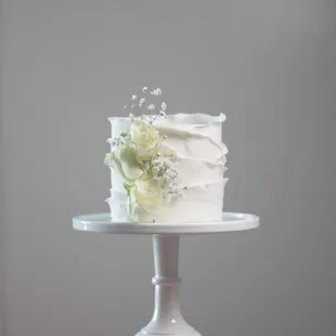 White Ruffle with Roses