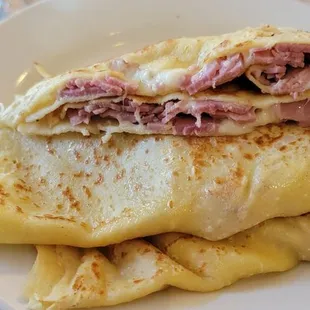 Reuben Crêpe