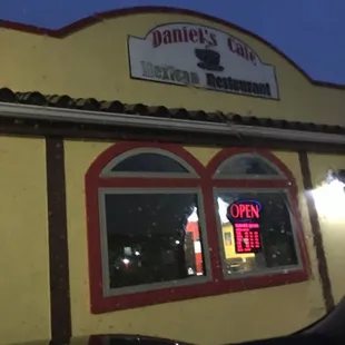 the outside of the restaurant