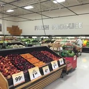 Daniels Foods Sentry, West, Janesville, WI, fresh produce