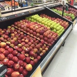 Daniels Foods Sentry, West, Janesville, WI, fresh produce