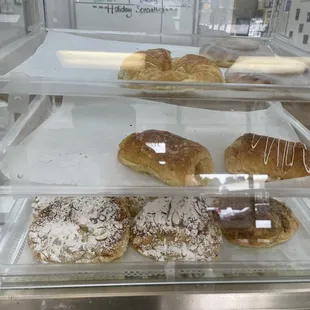These do not look &quot;French&quot; ....