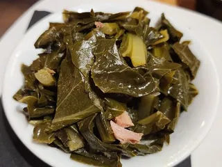 9Five Kitchen and Bar