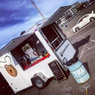 a food truck parked in a parking lot