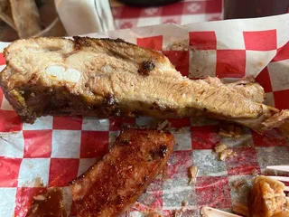 Danna's BBQ & Burger Shop