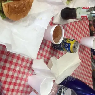 Awsomeee burgers sooooooo good