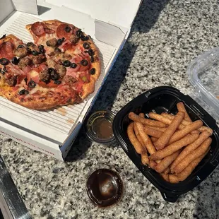 food, pizza