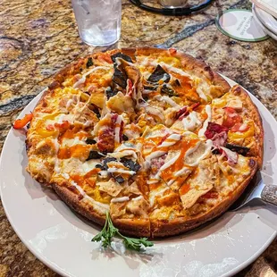 Buffalo ranchero small pizza