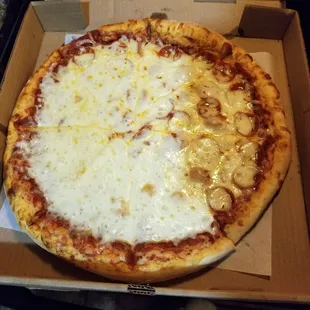 Not usually a huge fan of the pizza but oh my, I should of ordered a bigger one. This one is perfect!!