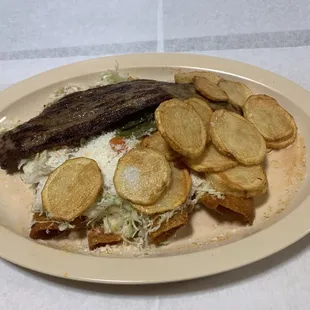 Enchiladas estilo Michoacán