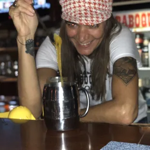 Carlyyyyyyyy &amp; her cool hat.