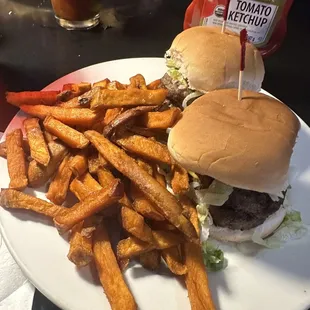 Double cheeseburger sliders and sweet potato fries. Yummy.
