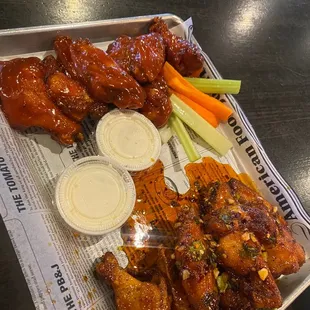 Danny&apos;s Wings Bbq &amp; Spicy/Sweet Cajun