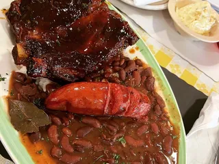 Two Sisters 'N Da East