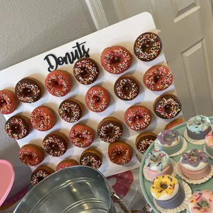 I preordered 24 donuts and the owners were so sweet and got them done perfectly for my nieces birthday party.