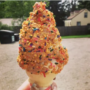 Twinkle crunch coat cone