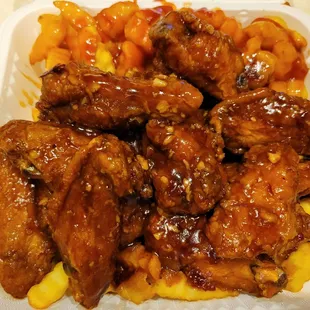 10pc Garlic Sauce Flavored Party Wings w/ French Fries!! #GootEats