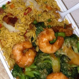 Shrimp &amp; Broccoli w pork fried rice