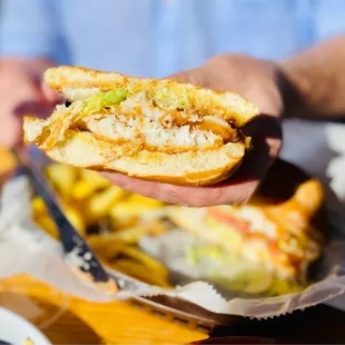 Moi Haddock sandwich sans the tomato bc I ate it b4 the photo haha. Amazballs. GET IT :)..