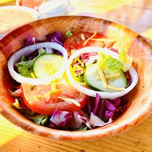 side salad had all kinds of yummy stuff cucumber, tomato, onion, cheese, with tons of Radicchio My fave! :)...