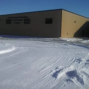 a building in the snow