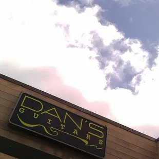 Just to give you an idea on what to look for while on the street. Photo by Eric Alcantara