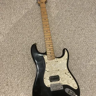 Cali fender strat fixed by Dan