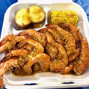 1 lb Boiled Shrimp, comes with corn and potato.